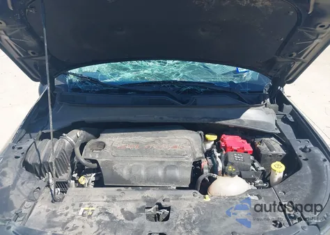 2021 Jeep Compass Altitude Fwd z USA, uszkodzony, nr VIN 3C4NJCBB4MT597035